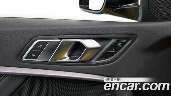 BMW 1 Series 2022, фото 32