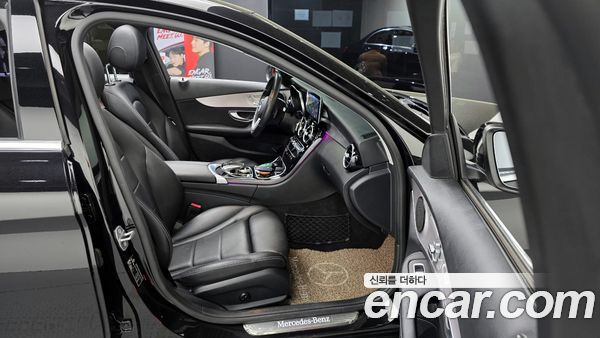 Mercedes-Benz C-Class 2020, фото 16