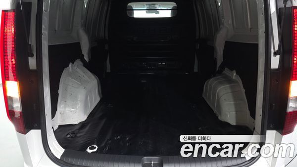 Hyundai Staria 2023, фото 26