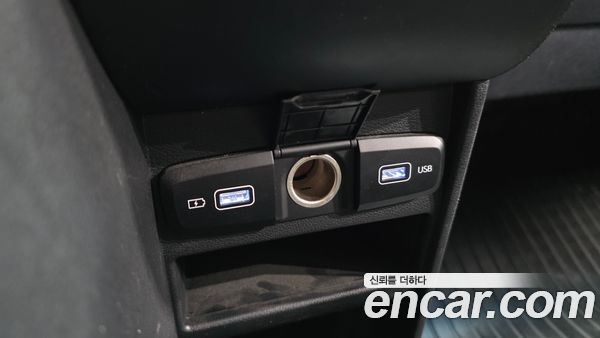 Hyundai Staria 2023, фото 16
