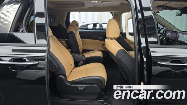 Kia Carnival 2023, фото 11