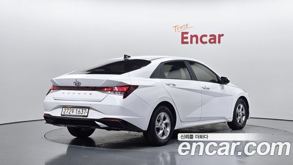 Hyundai Elantra 2021, фото 2