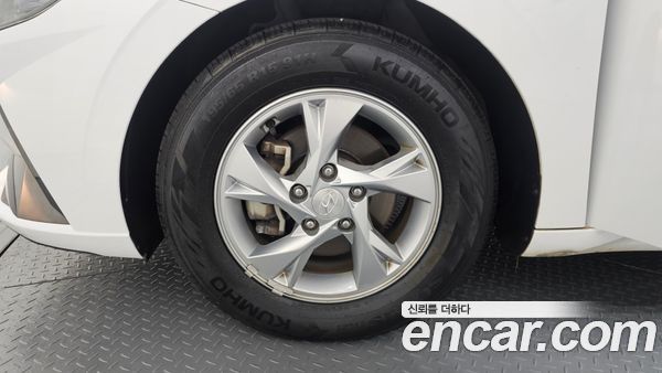 Hyundai Elantra 2021, фото 5