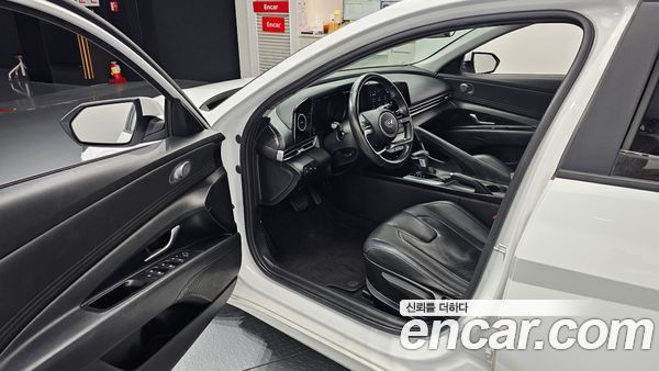 Hyundai Elantra 2021, фото 13