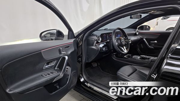 Mercedes-Benz A-Class 2021, фото 13