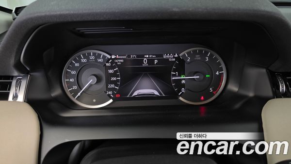 Land Rover Discovery Sport 2021, фото 8