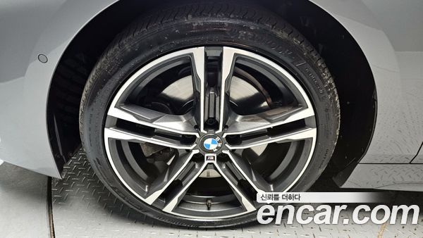 BMW 1 Series 2022, фото 4