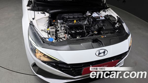 Hyundai Elantra 2023, фото 6