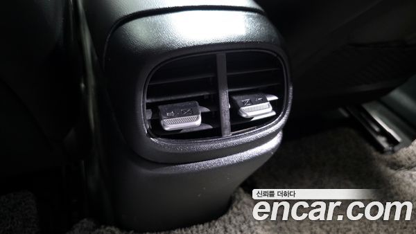 Hyundai Elantra 2023, фото 29