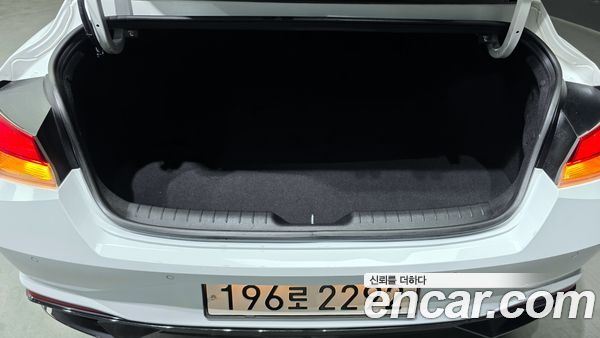 Hyundai Elantra 2023, фото 30
