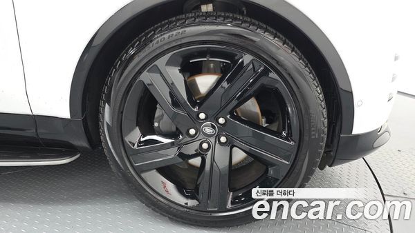 Land Rover Discovery 2024, фото 5