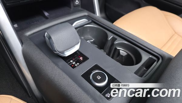 Land Rover Discovery 2024, фото 9