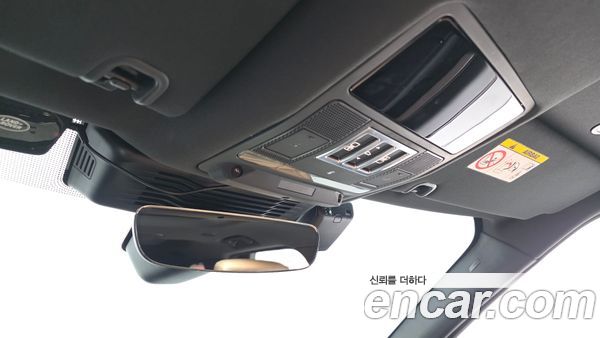 Land Rover Discovery 2024, фото 18
