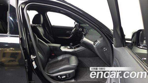 BMW 3 Series 2021, фото 17