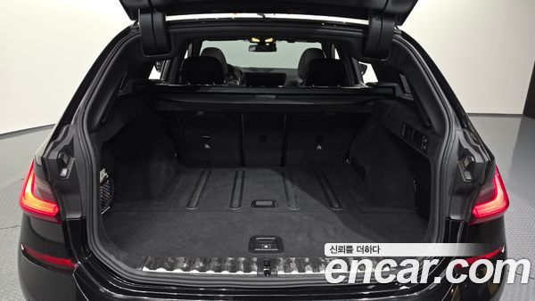 BMW 3 Series 2021, фото 26