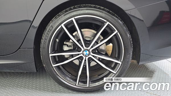 BMW 3 Series 2021, фото 7