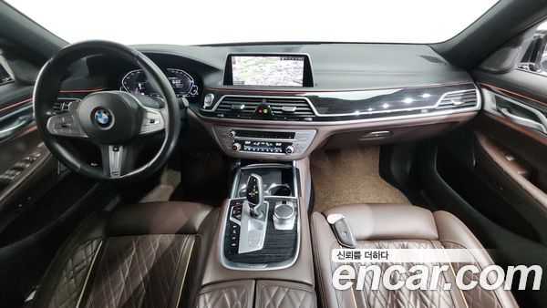 BMW 7 Series 2020, фото 7