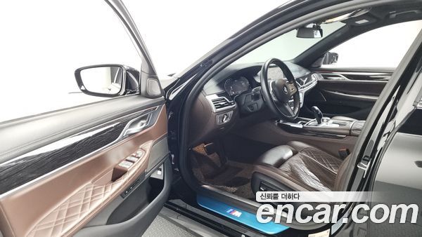 BMW 7 Series 2020, фото 10