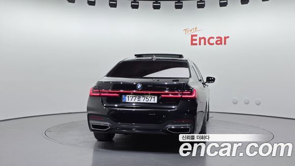 BMW 7 Series 2020, фото 4