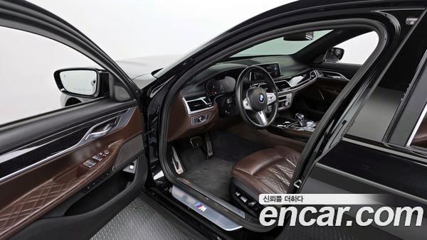 BMW 7 Series 2020, фото 10
