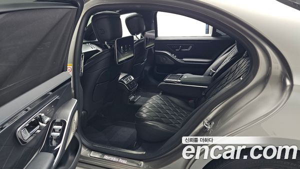 Mercedes-Benz S-Class 2022, фото 17