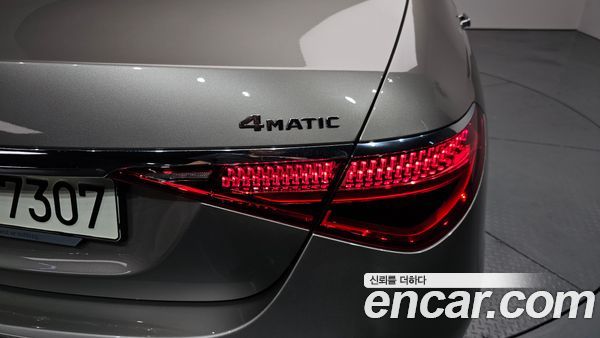 Mercedes-Benz S-Class 2022, фото 8