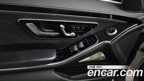Mercedes-Benz S-Class 2022, фото 28