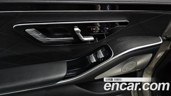Mercedes-Benz S-Class 2022, фото 29