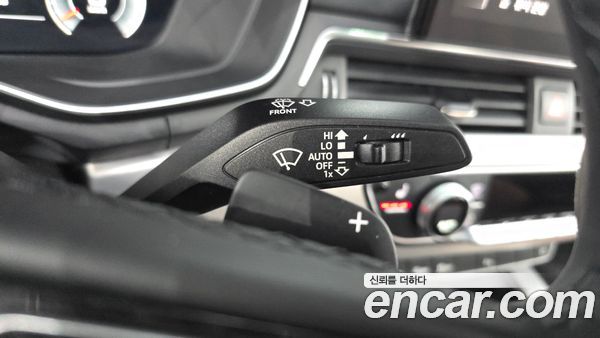Audi A4 2023, фото 24
