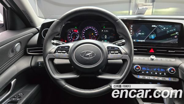 Hyundai Elantra 2023, фото 18