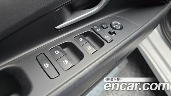 Hyundai Elantra 2023, фото 20