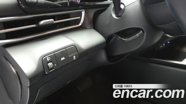 Hyundai Elantra 2023, фото 21