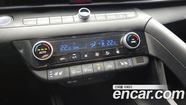 Hyundai Elantra 2023, фото 24