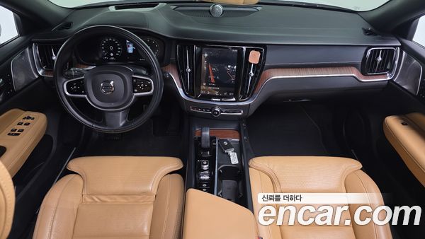 Volvo V60 2021, фото 10
