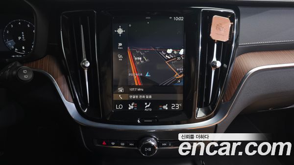 Volvo V60 2021, фото 19