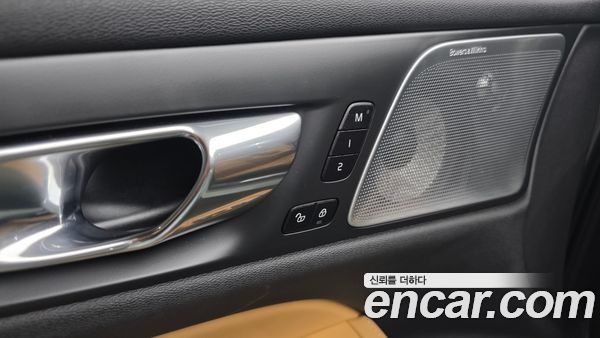 Volvo V60 2021, фото 23