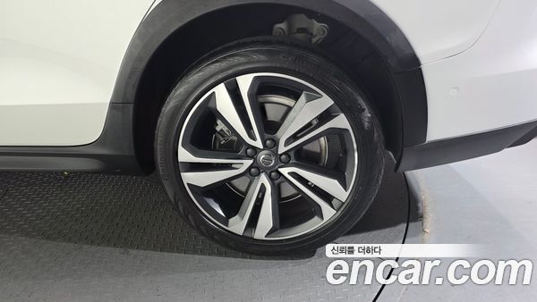 Volvo V60 2021, фото 7