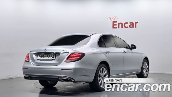 Mercedes-Benz E-Class 2020, фото 2