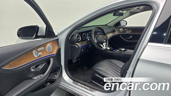 Mercedes-Benz E-Class 2020, фото 11
