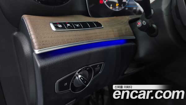 Mercedes-Benz E-Class 2020, фото 14