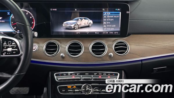 Mercedes-Benz E-Class 2020, фото 15