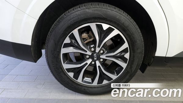 Kia Carnival 2021, фото 5