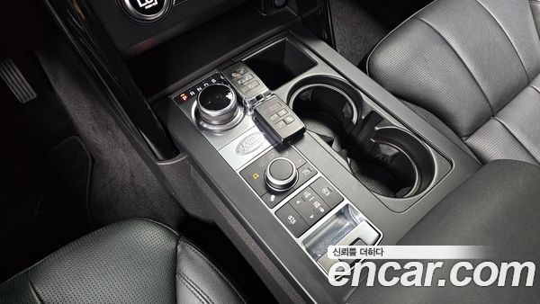 Land Rover Discovery 2020, фото 9