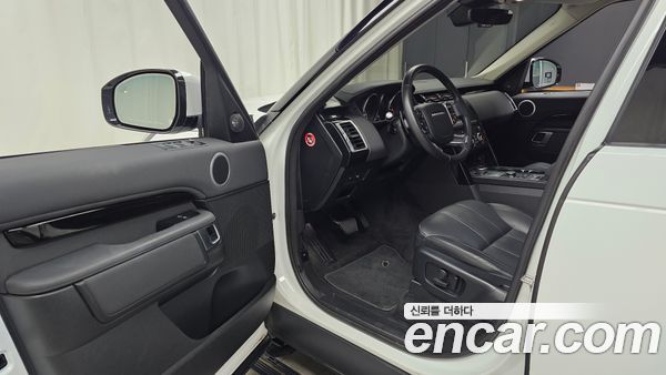 Land Rover Discovery 2020, фото 10