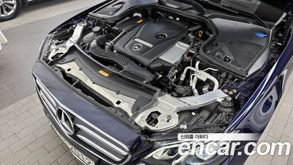 Mercedes-Benz E-Class 2020, фото 6