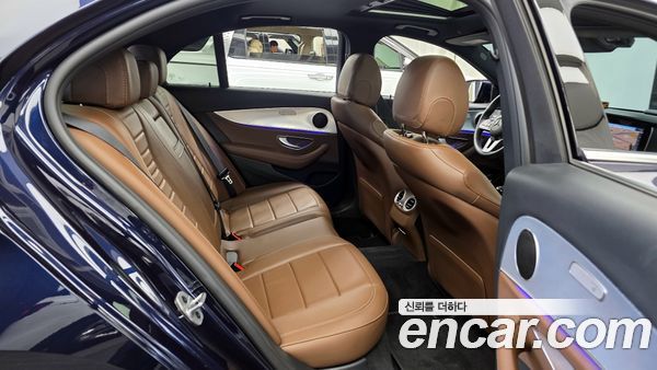 Mercedes-Benz E-Class 2020, фото 18