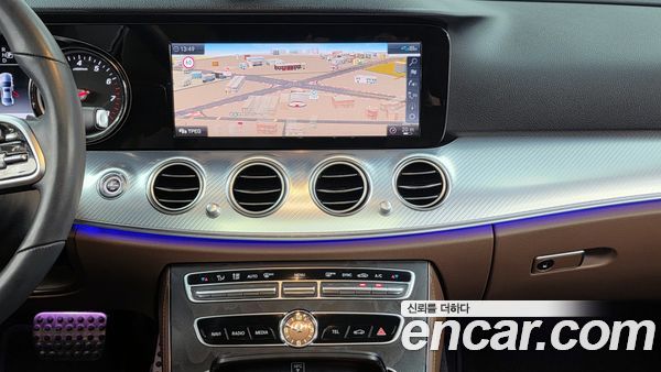 Mercedes-Benz E-Class 2020, фото 20