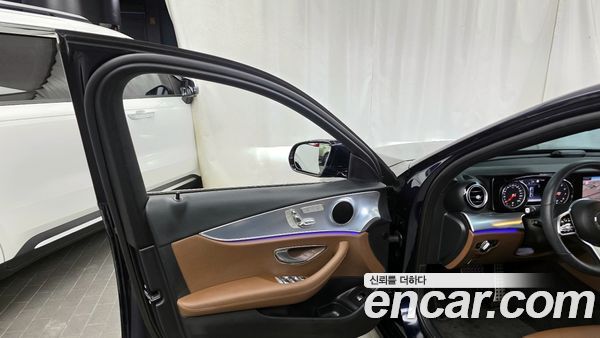 Mercedes-Benz E-Class 2020, фото 14