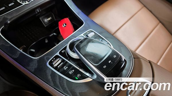 Mercedes-Benz E-Class 2020, фото 28