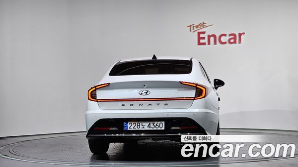 Hyundai Sonata 2022, фото 4